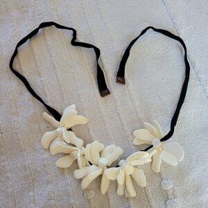 MARNI FOR H&M White Flower Necklace